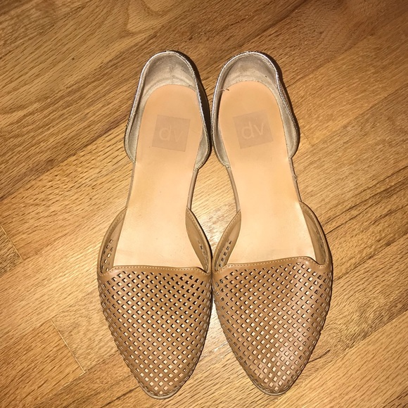 DV Flats - Picture 3 of 3